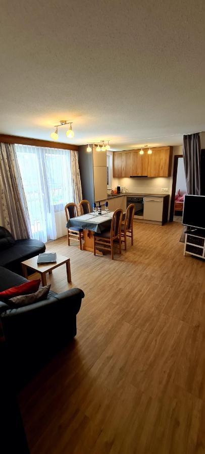 Apartmenthaus Sunshine Saas-Grund Buitenkant foto