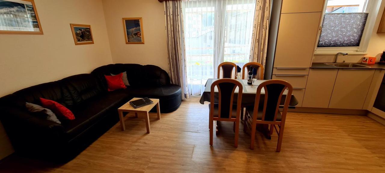 Apartmenthaus Sunshine Saas-Grund Buitenkant foto