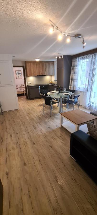 Apartmenthaus Sunshine Saas-Grund Buitenkant foto