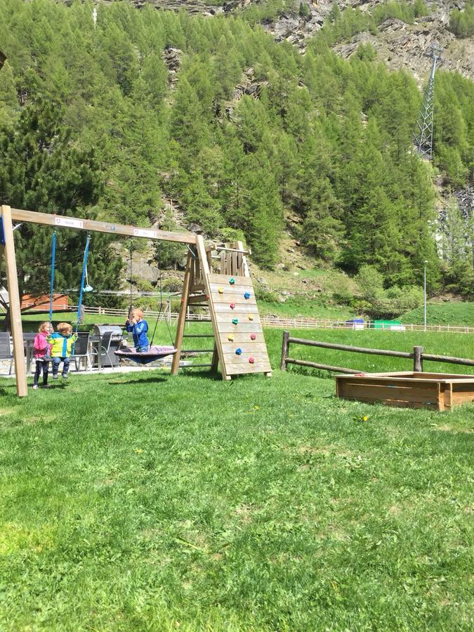 Apartmenthaus Sunshine Saas-Grund Buitenkant foto